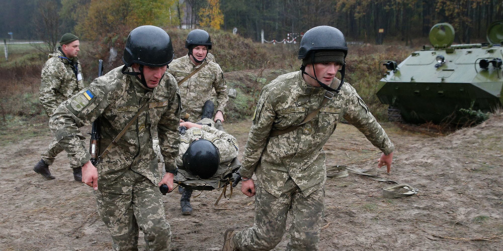Austrumukrainā krituši divi ukraiņu karavīri