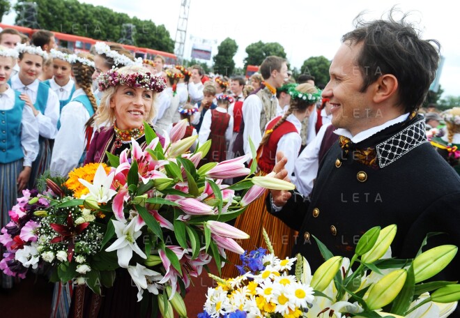 "Prāta Vētrai" iznācis jau desmitais albums.