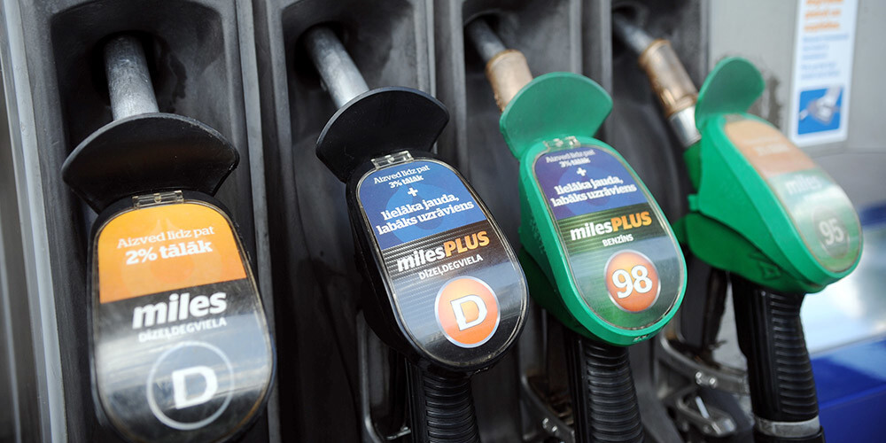 Baltijas valstu galvaspilsētās kāpj degvielas cenas