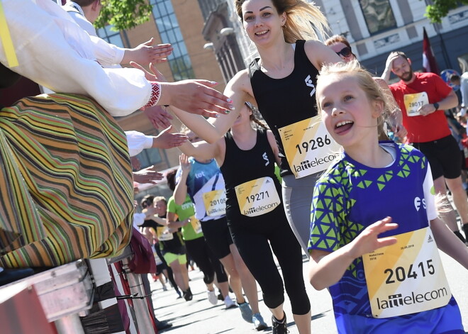 "Lattelecom" Rīgas maratona dalībnieki 6km distancē.