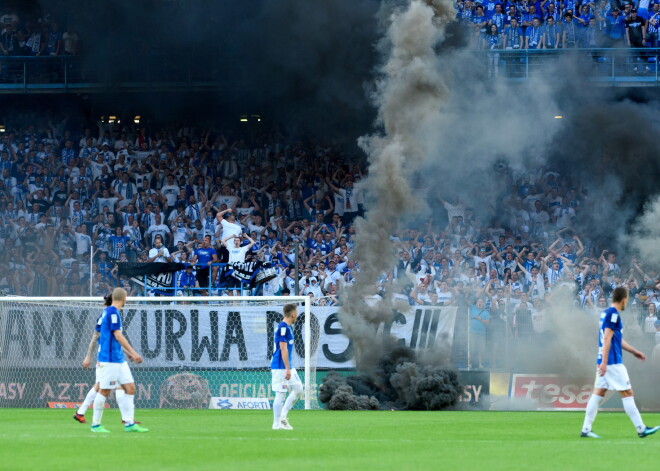 Cīņa tika pārtraukta 77.minūtē un tā arī netika atsākta, bet "Legia" vienībai tika piešķirta tehniskā uzvara ar 3:0.