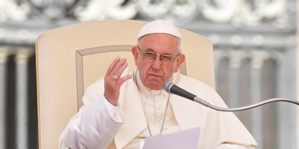 Папа Римский лично извинился перед геем