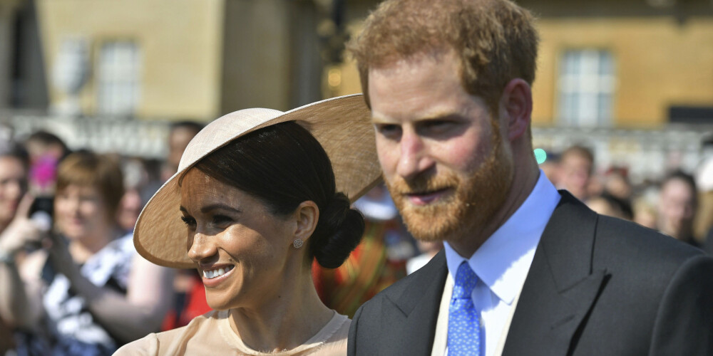 Герцогиня Сассекская Меган и принц Гарри впервые вышли в свет после свадьбы