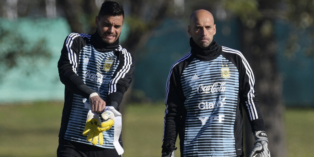 Argentīnas futbola izlases pamatvārtsargs treniņā gūst traumu un nepiedalīsies Pasaules kausā