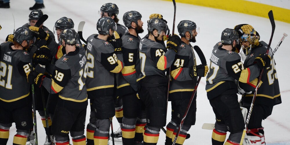 NHL finālsērija sākas ar līgas debitantes "Golden Knights" rezultatīvu uzvaru