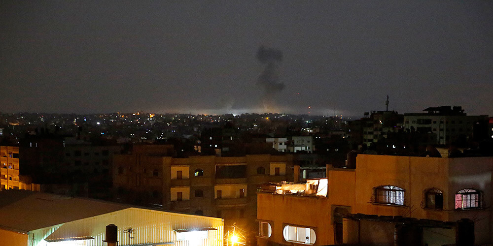 Izraēla Gazas joslā uzbrukusi 25 "Hamas" objektiem
