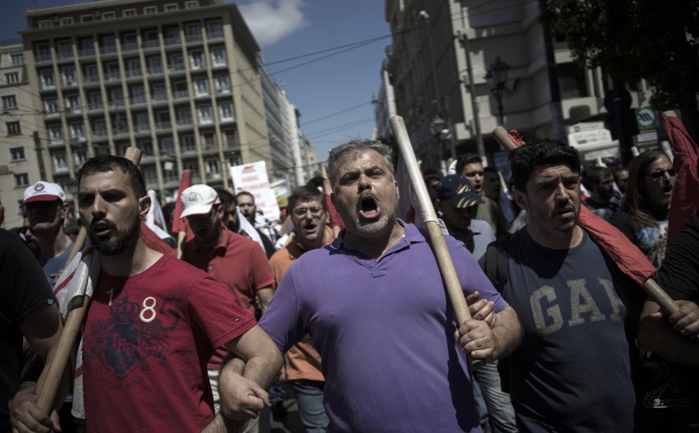 Grieķijā streika dēļ paralizēts sabiedriskais transports un slēgtas skolas