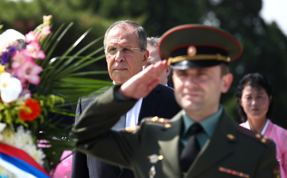 Krievijas ārlietu ministrs Lavrovs ieradies Ziemeļkorejā