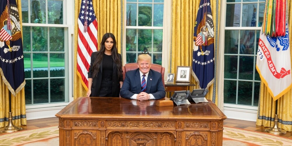 Ким Кардашьян встретилась с Дональдом Трампом в Белом доме