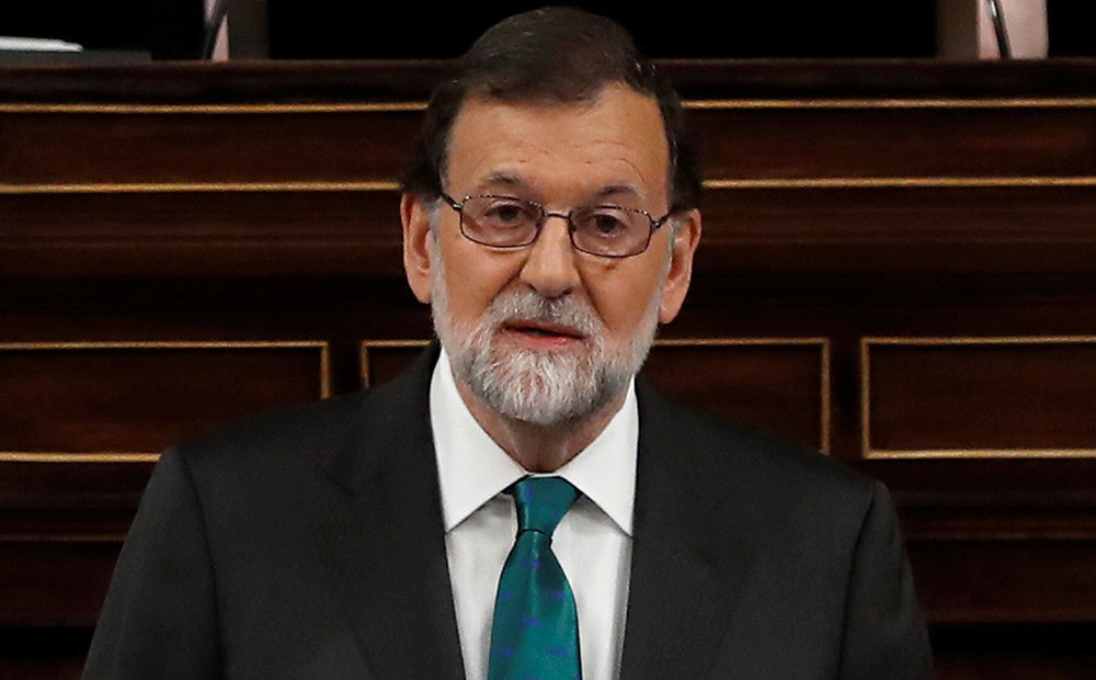 Spānijas opozīcija savākusi pietiekamu atbalstu, lai gāstu premjeru Rahoju