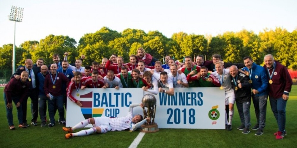 Latvijas futbola izlase ceturto gadu pēc kārtas izcīna Baltijas kausu