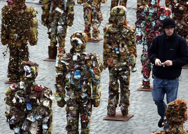 Miskastes māksla. 10 šedevri, kas darināti no atkritumiem