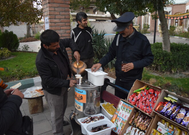 Atklāti par ballītēm, opiju, alkoholu un uzdzīvi Irānā. Citādāks ceļojums