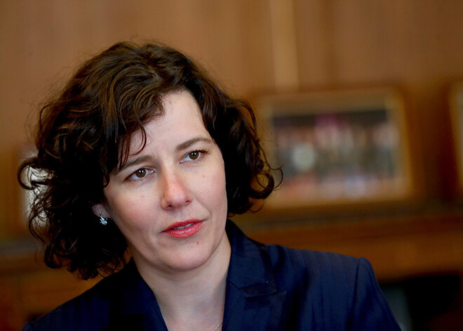 Finanšu ministre uzskata, ka šobrīd notiek cīņa starp finanšu sistēmas izmaiņu atbalstītājiem un noliedzējiem