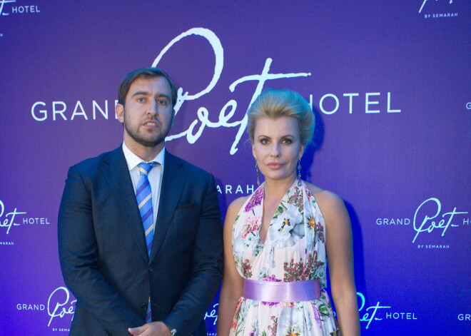 Agnese Zeltiņa veco saderināšanās gredzenu pirkstā neliek