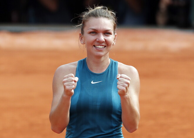 Rumānijas tenisiste Simona Halepa sestdien pirmo reizi karjerā triumfēja Francijas atklātajā čempionātā, turklāt pie viena tika arī pie sava pirmā "Grand Slam" titula.