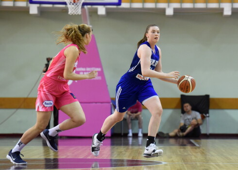 Latvijas sieviešu basketbola valstsvienības labdarības spēle pret Somiju Daugavas sporta namā.