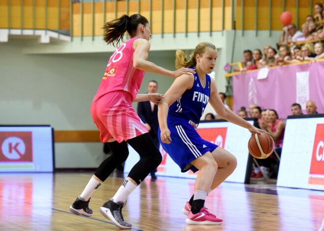 Latvijas sieviešu basketbola valstsvienības labdarības spēle pret Somiju Daugavas sporta namā.