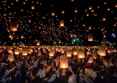 Laternu festivāls Taizemes pilsētā Čhīanmai. 