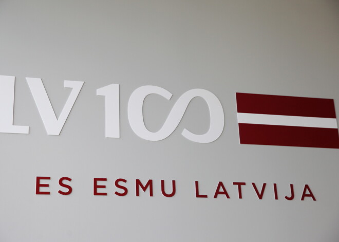 Aktīvisti savākuši 10 000 parakstus, lai par Latvijas simtgades miljoniem ārstētu vēža slimniekus