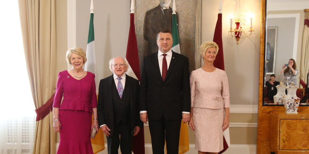 FOTO: pie Vējoņu pāra viesojas Īrijas prezidents ar kundzi