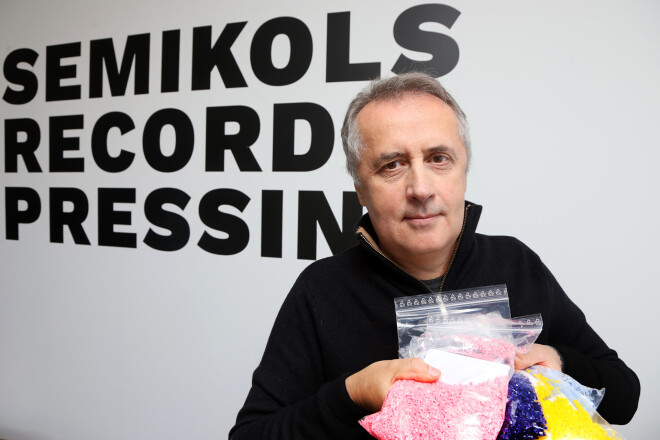 "Semikols Record Pressing" atrodas Jūrkalnes ielā