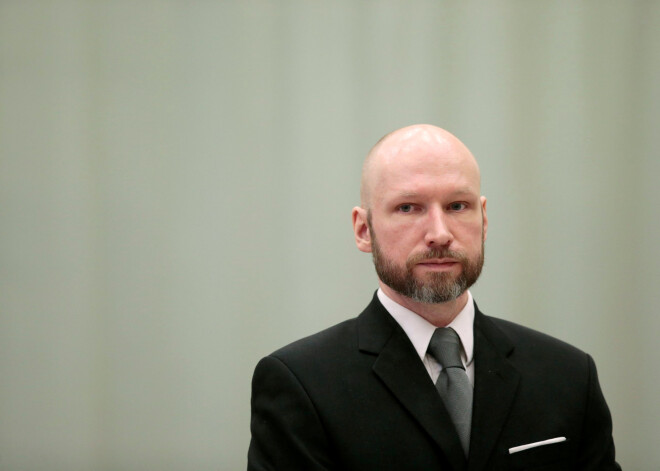 Брейвик пожаловался на бесчеловечные условия в трехкомнатной камере