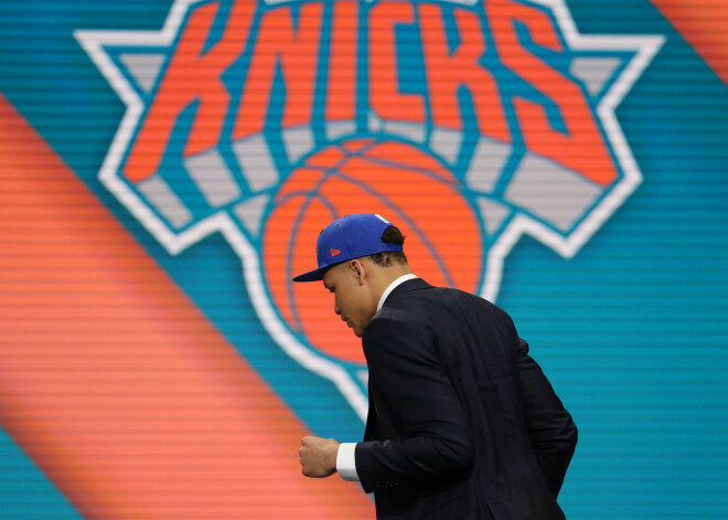 Porziņģa "Knicks" NBA draftā izraugās uzbrucēju Noksu; Dončičs nonāk "Mavericks" komandā