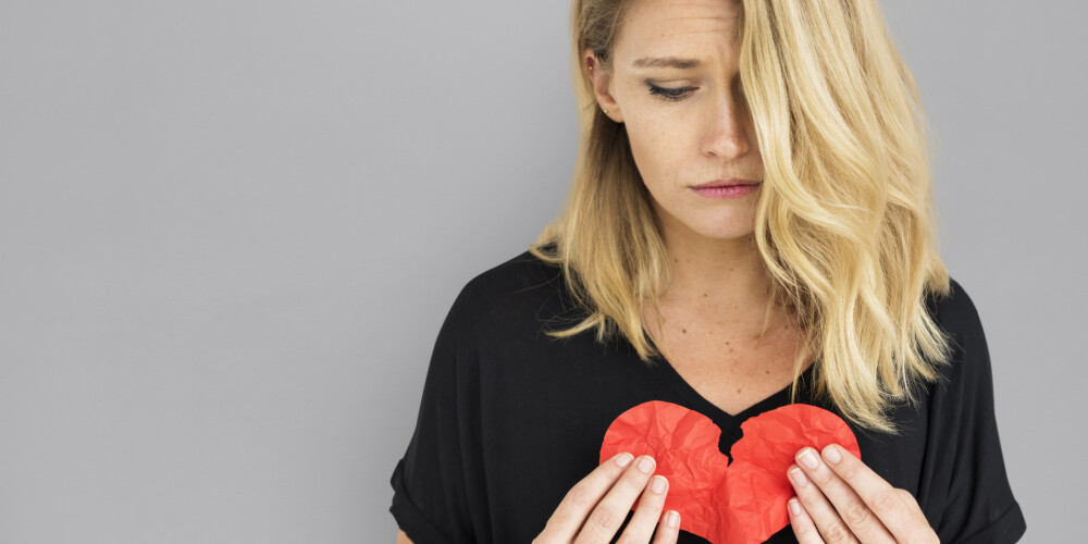 Ko sāpīga šķiršanās nodara veselībai: salauztas sirds sāpes nav lirika, tās ir īstas