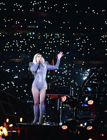 Mūziķe Lēdija Gaga, Super Bowl spēles ceremonija, 2017.