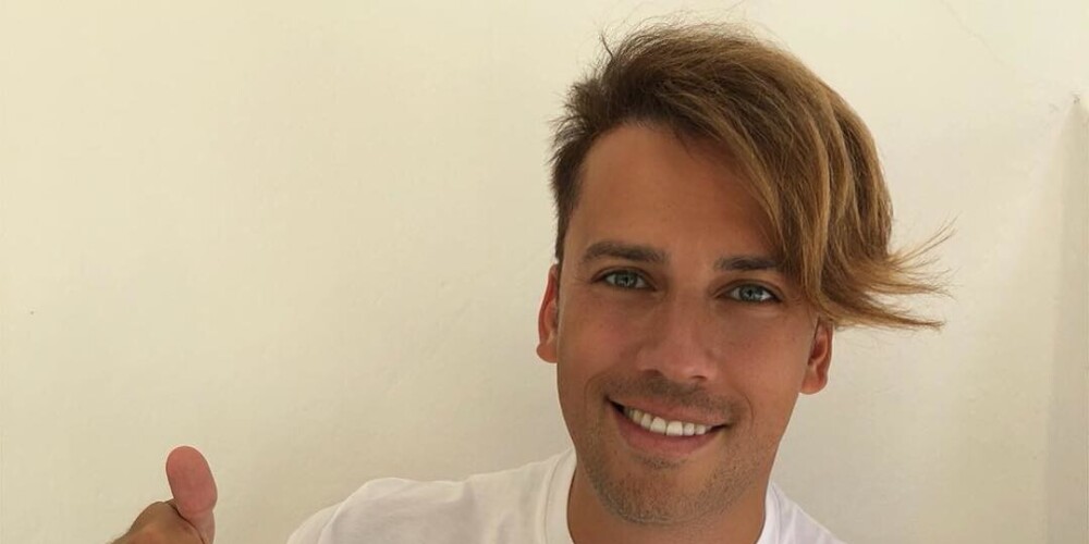 «На 20 лет моложе»: Максим Галкин сменил прическу и осветлил волосы