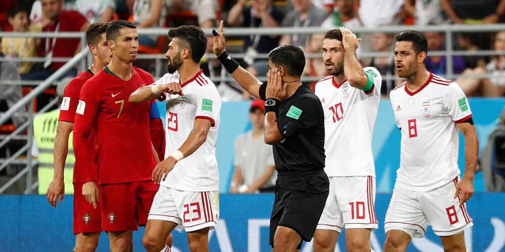 Irāna neizmanto iespēju izraut uzvaru pār Portugāli; Spānija kompensācijas laikā izglābjas pret Maroku