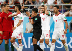 Irāna neizmanto iespēju izraut uzvaru pār Portugāli; Spānija kompensācijas laikā izglābjas pret Maroku