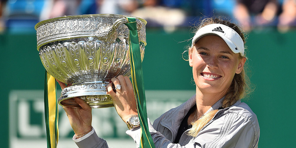 Vozņacki triumfē Īstbornas WTA "Premier" sērijas turnīrā