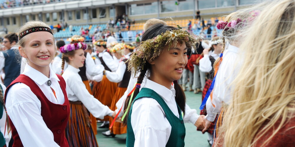Праздник песни и танца важен для 39% жителей Латвии