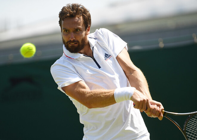 Gulbis uzvar smagā 5 setu cīņā un iekļūst Vimbldonas čempionāta otrajā kārtā