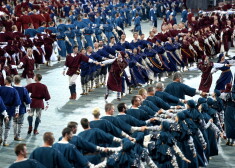 XXVI Vispārējo latviešu Dziesmu un XVI Deju svētku deju lieluzvedums "Māras zeme" Daugavas stadionā.