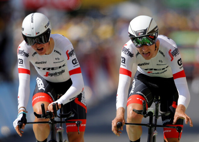 Skujiņa "Trek-Segafredo" 14. vieta "Tour de France" komandu sacensībās