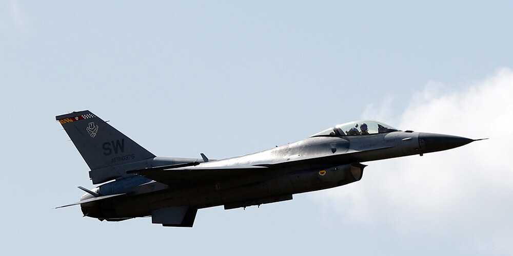 Pagaidām nav zināms, kad iznīcinātāji F-16 varētu tikt piegādāti.