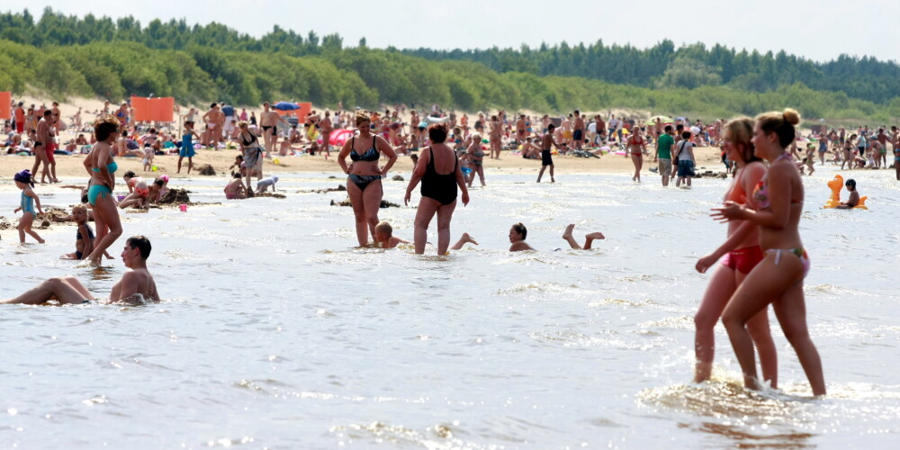 Ограничения на купание на пляжах в Даугавгриве и Вецаки отменены