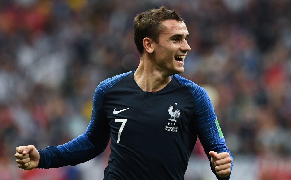 Francijas futbolisti pēc Pasaules kausa finālmača pirmā puslaika uzvar Horvātiju