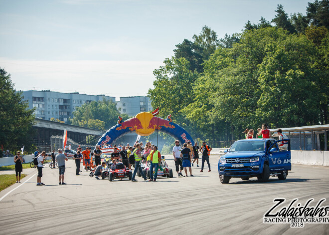 Ar vērienu noslēdzies pirmo reizi organizētais Biķernieku Motorsporta festivāls, kurā sacensības paralēli norisinājās četrās dažādās disciplīnās.