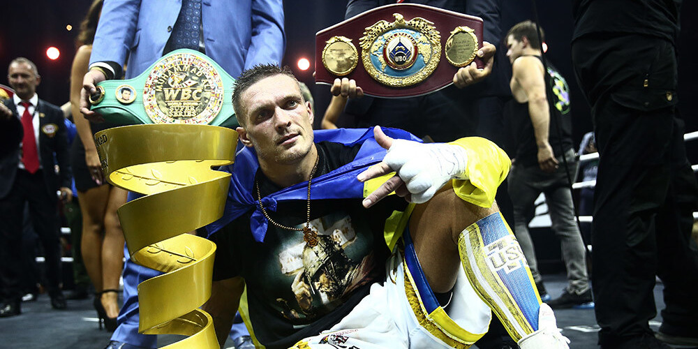 Ukrainis Maskavā uzvar krievu: Usiks neatstāj variantus Gasijevam un triumfē Pasaules boksa supersērijas finālā