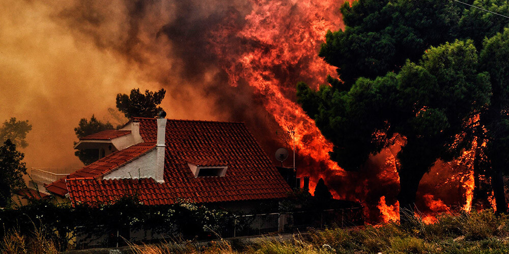 Postošie meža ugunsgrēki Grieķijā paņēmuši jau 60 cilvēku dzīvības