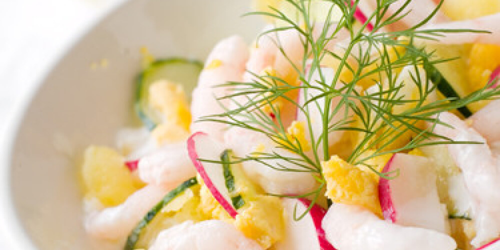 A fresh and light salad with shrimps. Shallow depth of field, selective focus