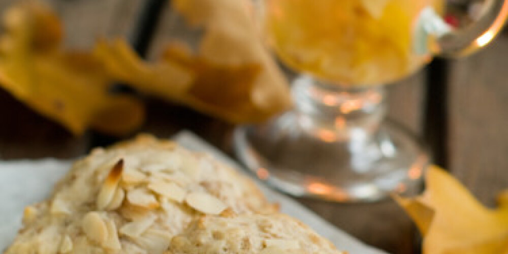 Oatmeal cookies with tea. Selective focus