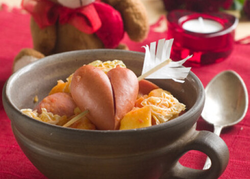 Kartupeļu gulašs ar desiņām