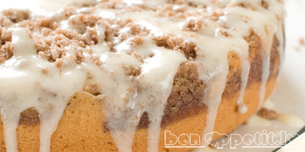 Yogurt coffee cake with streusel ans sauce, selective focus