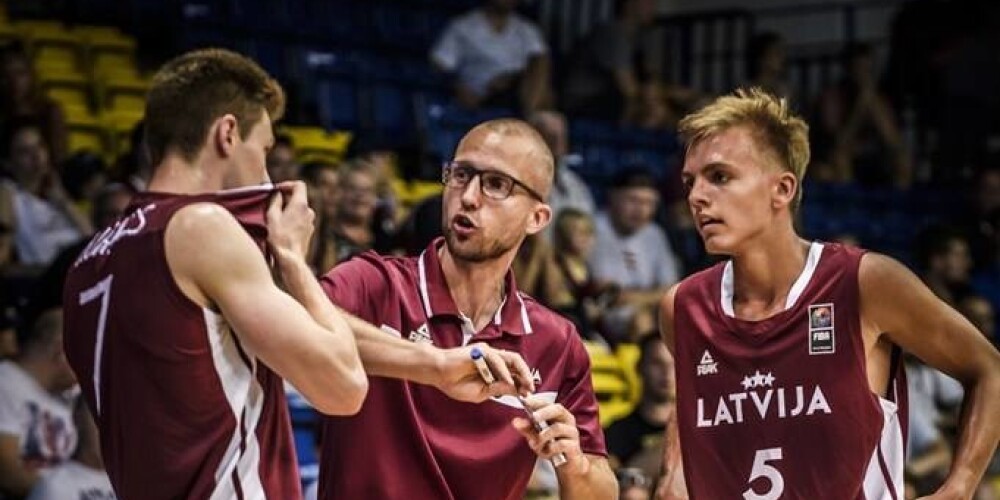 Latvijas U-18 basketbolisti Eiropas čempionātu savās mājās sāk ar sāpīgu zaudējumu 