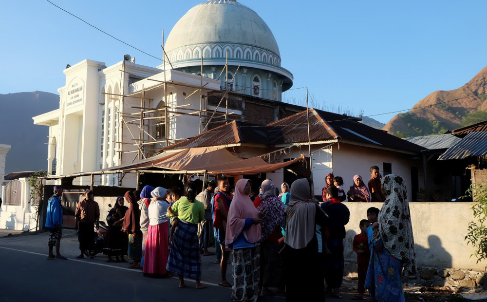 Tūristu iecienītajā Lombokas salā Indonēzijā postošā zemestrīcē 14 bojāgājušie